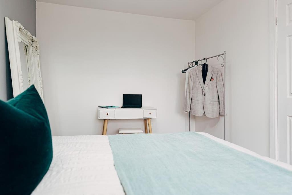 Park & Relax In 1Bd Central Liverpool Home Экстерьер фото
