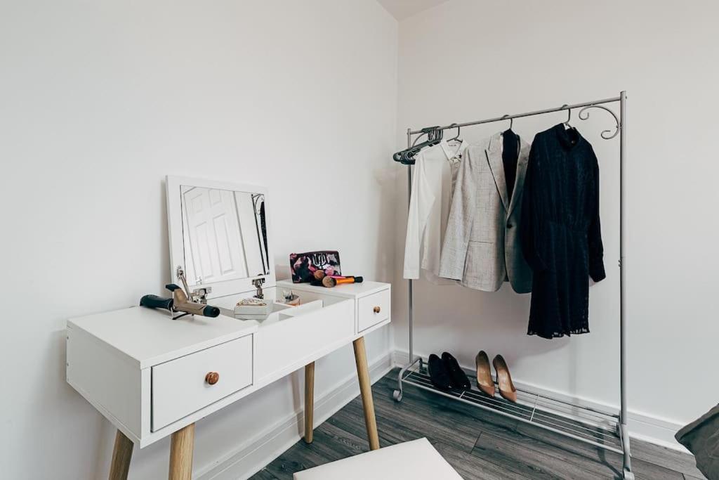 Park & Relax In 1Bd Central Liverpool Home Экстерьер фото